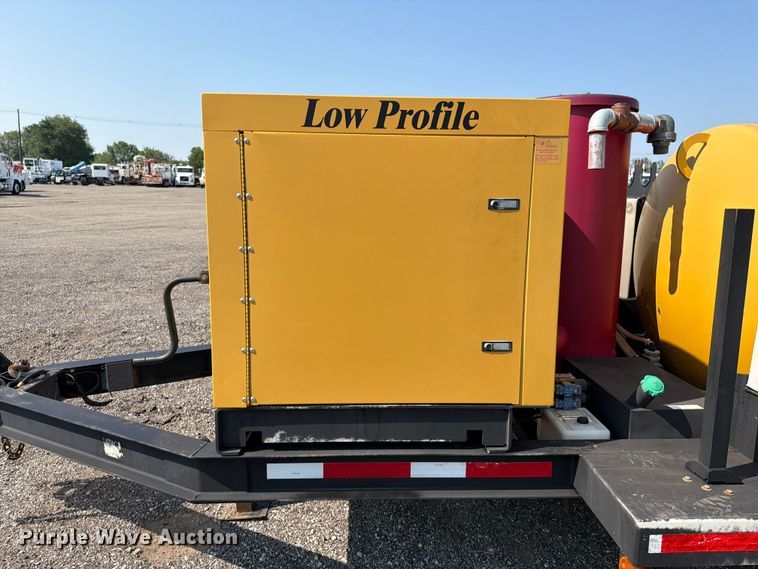 image for item EG9335 2010 Vermeer LP 555 DT vacuum trailer
