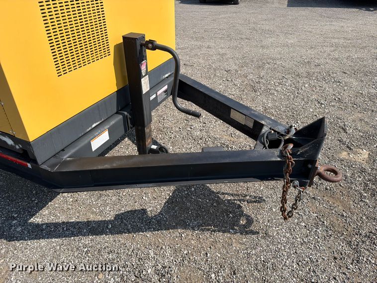 image for item EG9335 2010 Vermeer LP 555 DT vacuum trailer