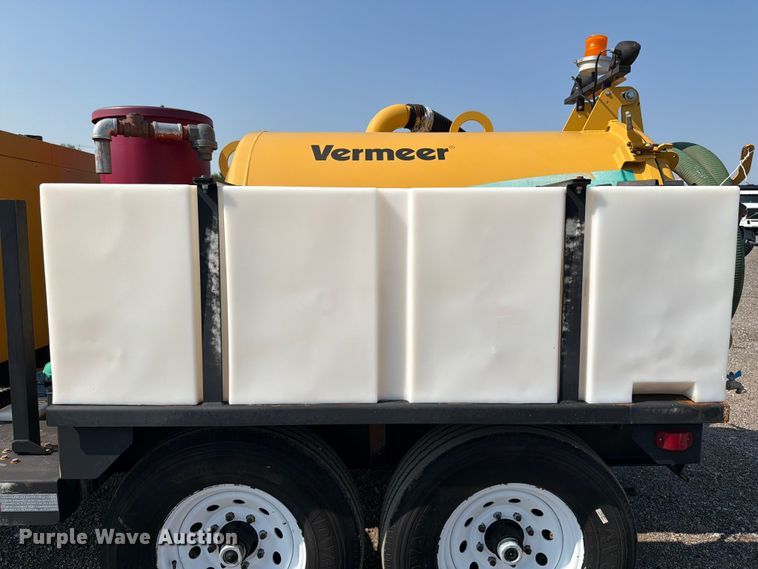 image for item EG9335 2010 Vermeer LP 555 DT vacuum trailer