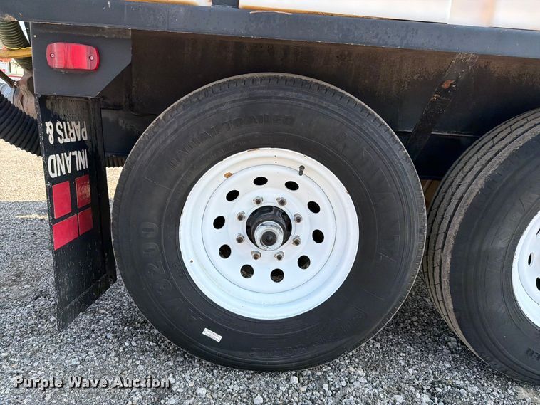 image for item EG9335 2010 Vermeer LP 555 DT vacuum trailer