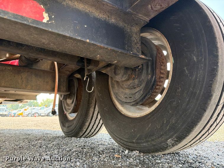 image for item EG9335 2010 Vermeer LP 555 DT vacuum trailer