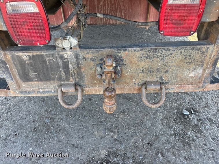 image for item EL2567 2006 Ford F750 crane truck