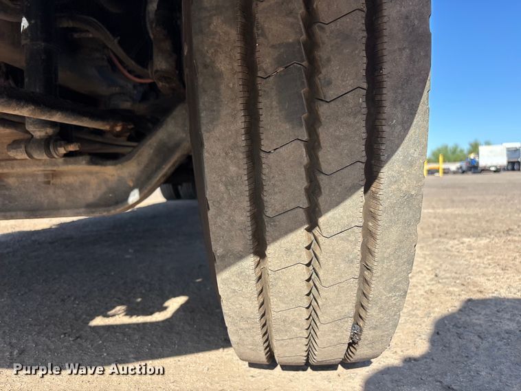 image for item EL2567 2006 Ford F750 crane truck