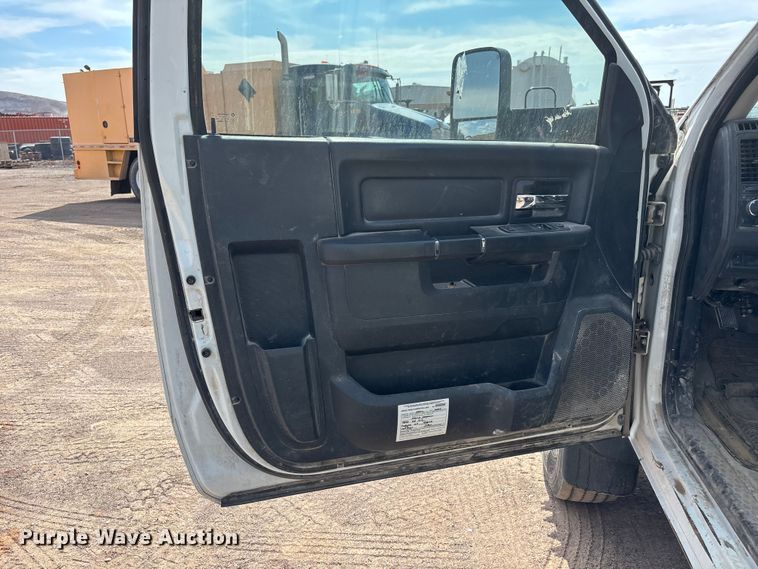 image for item EL2605 2012 Dodge Ram 5500 utility / service truck
