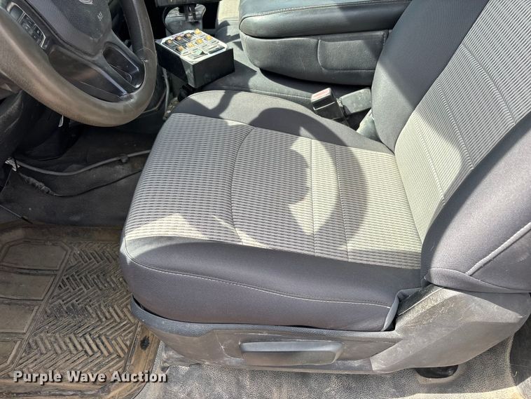 image for item EL2605 2012 Dodge Ram 5500 utility / service truck