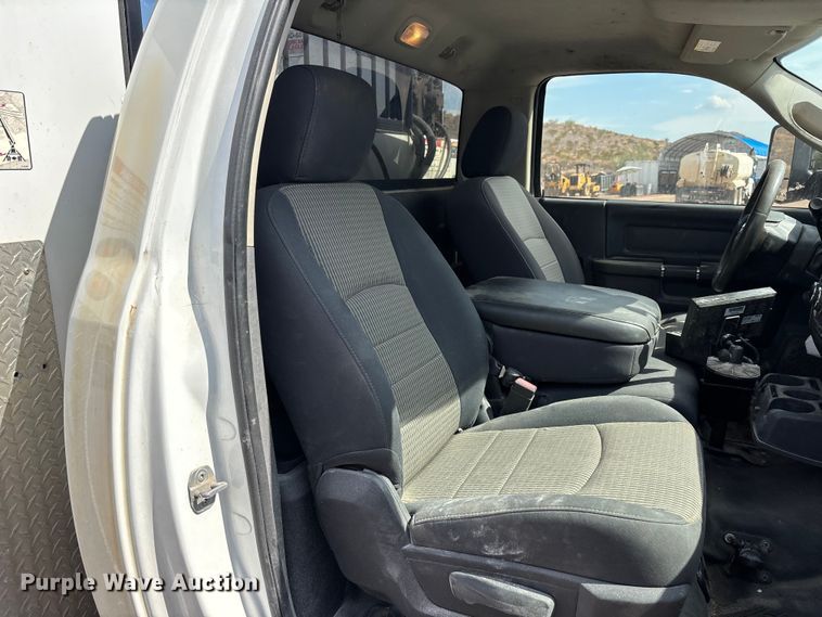 image for item EL2605 2012 Dodge Ram 5500 utility / service truck