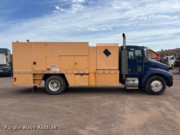image for item EL2606 2007 Kenworth T300 fuel / lube truck