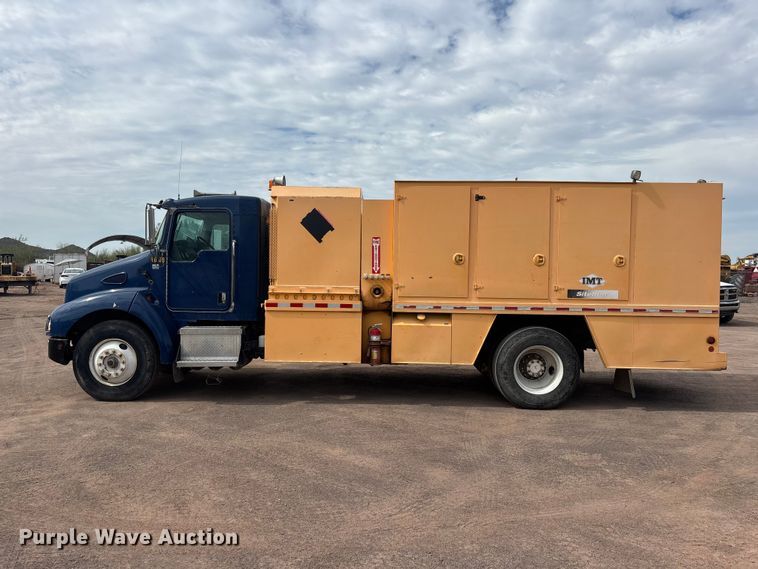 image for item EL2606 2007 Kenworth T300 fuel / lube truck