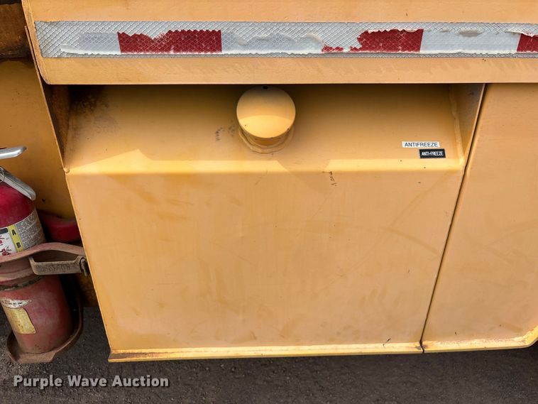 image for item EL2606 2007 Kenworth T300 fuel / lube truck