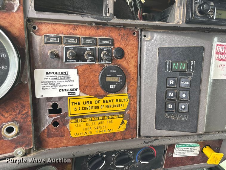 image for item EL2606 2007 Kenworth T300 fuel / lube truck