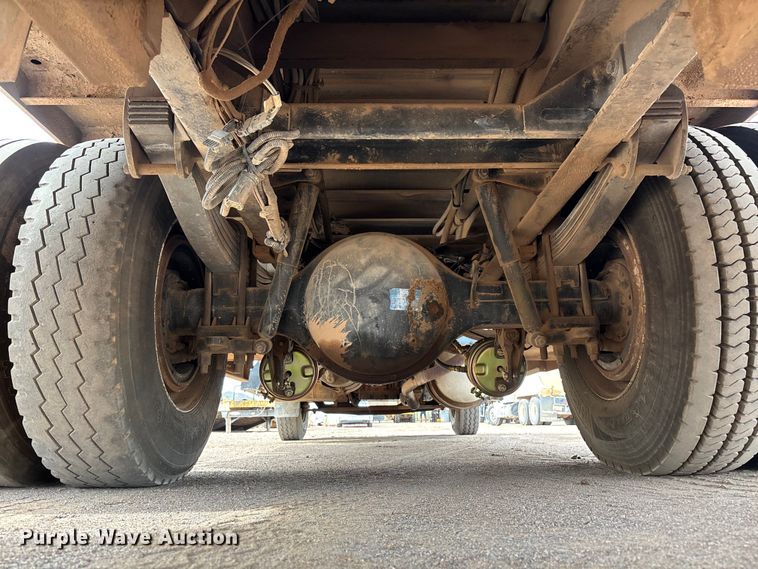 image for item EL2606 2007 Kenworth T300 fuel / lube truck