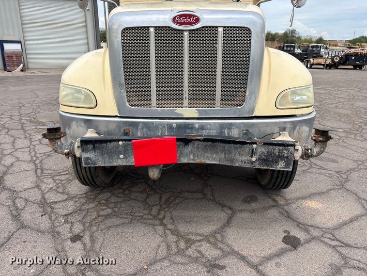 image for item EL2609 2007 Peterbilt 335 water truck