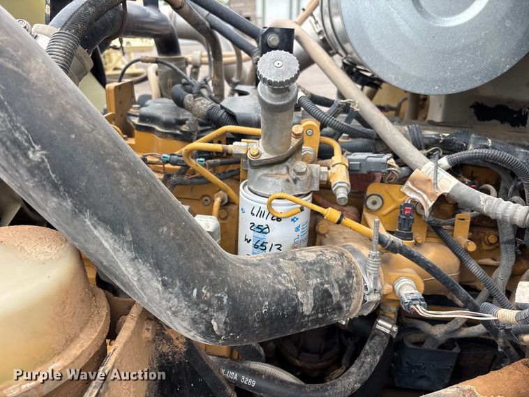 image for item EL2609 2007 Peterbilt 335 water truck