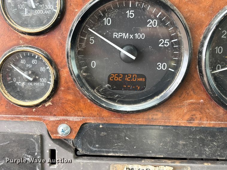 image for item EL2610 2007 Peterbilt 357 water truck