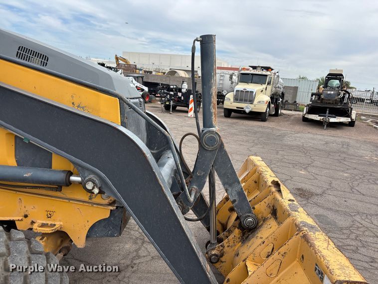 image for item EL2612 2016 John Deere 210LEP landscape tractor