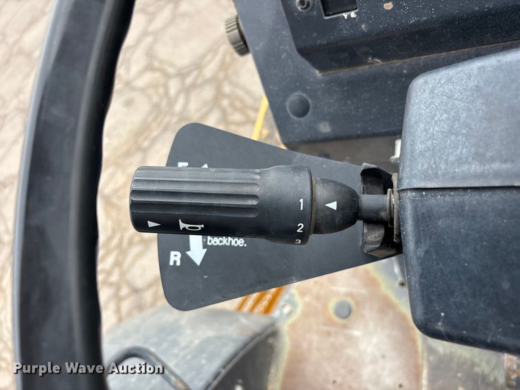 image for item EL2612 2016 John Deere 210LEP landscape tractor