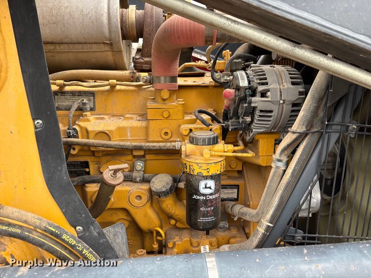 image for item EL2612 2016 John Deere 210LEP landscape tractor