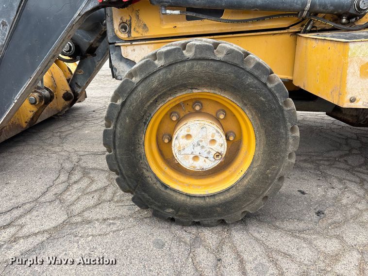 image for item EL2612 2016 John Deere 210LEP landscape tractor