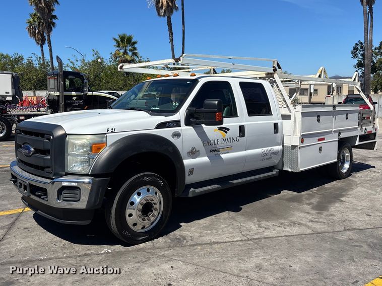 2015 Ford F550 Super Duty Crew Cab utility / service truck
