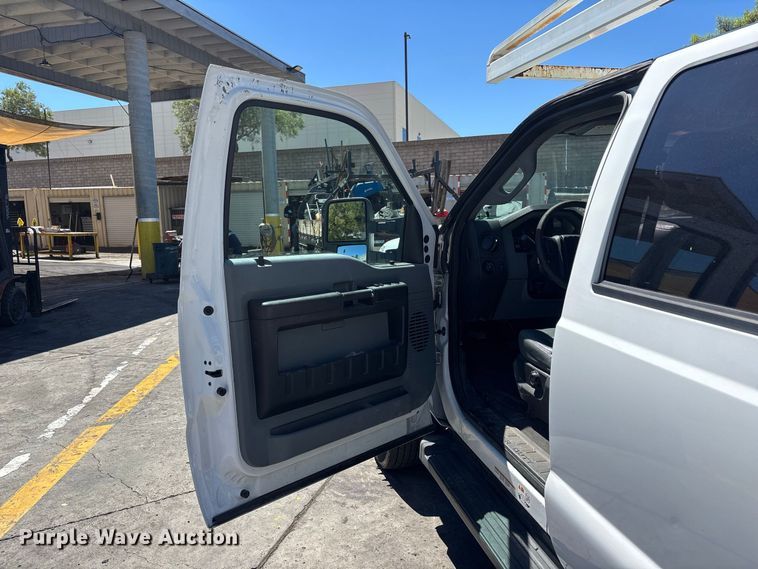 image for item EL2620 2015 Ford F550 Super Duty Crew Cab utility / service truck