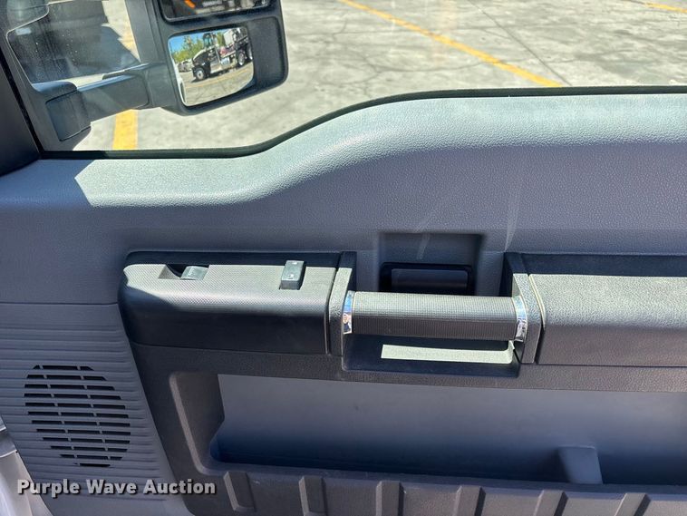 image for item EL2620 2015 Ford F550 Super Duty Crew Cab utility / service truck