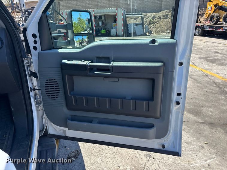 image for item EL2620 2015 Ford F550 Super Duty Crew Cab utility / service truck