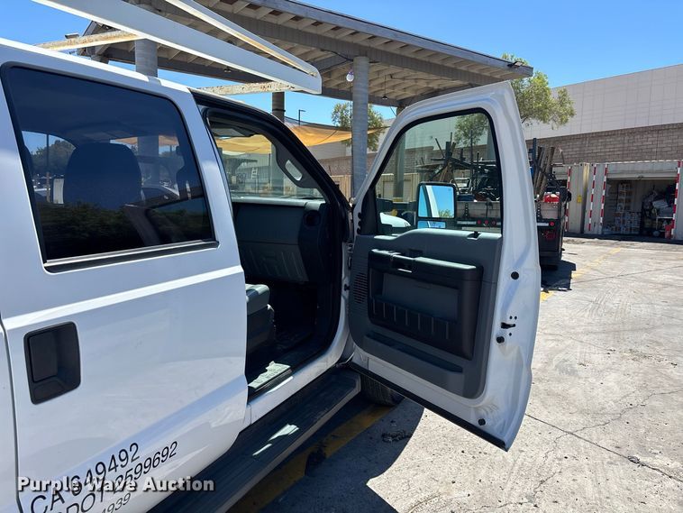 image for item EL2620 2015 Ford F550 Super Duty Crew Cab utility / service truck