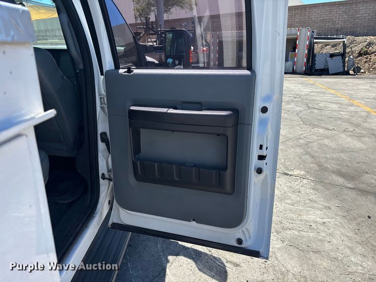 image for item EL2620 2015 Ford F550 Super Duty Crew Cab utility / service truck