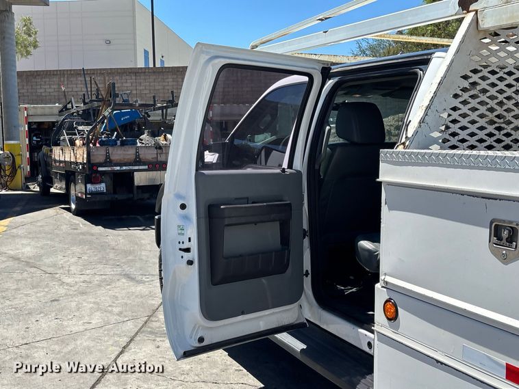 image for item EL2620 2015 Ford F550 Super Duty Crew Cab utility / service truck