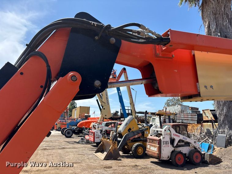 image for item EL2621 2021 JLG H800AJ boom lift