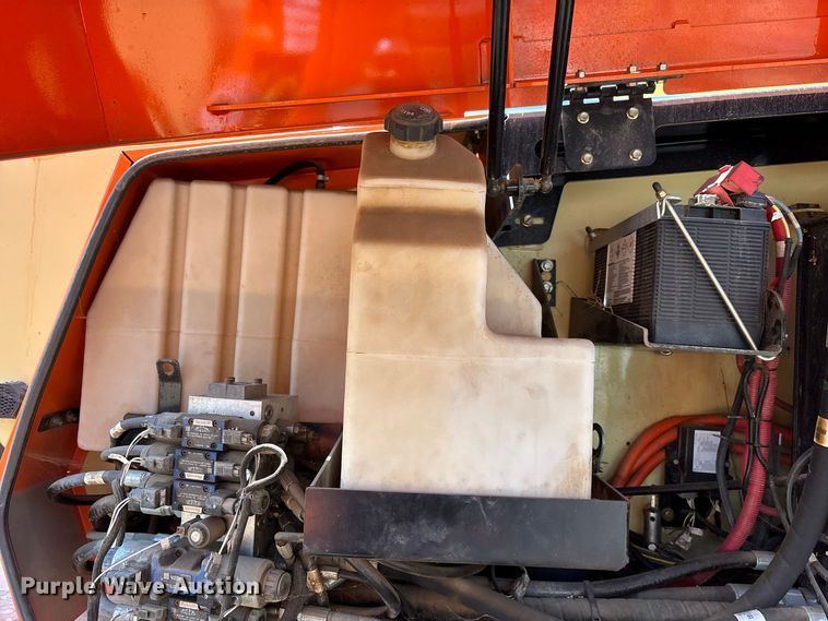 image for item EL2621 2021 JLG H800AJ boom lift