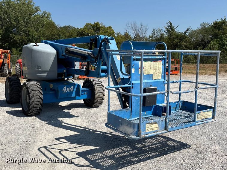 image for item EO4499 2011 Genie Z-45/25J boom lift