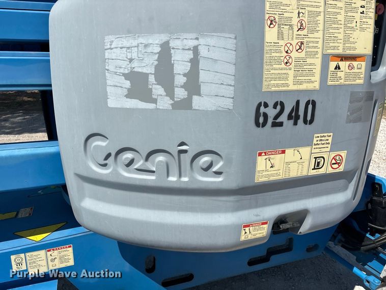 image for item EO4499 2011 Genie Z-45/25J boom lift