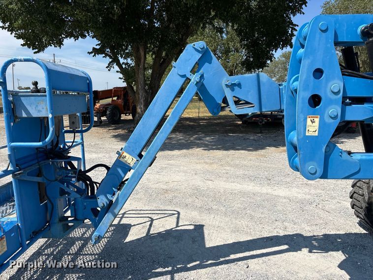 image for item EO4499 2011 Genie Z-45/25J boom lift