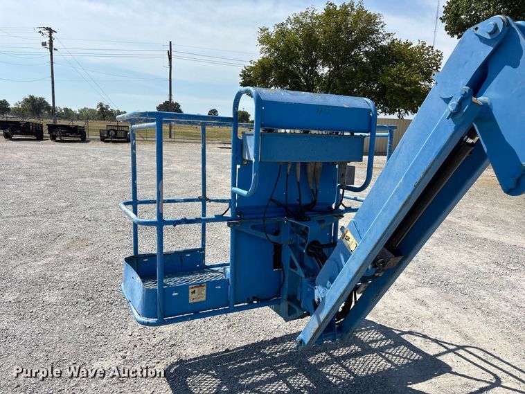 image for item EO4499 2011 Genie Z-45/25J boom lift