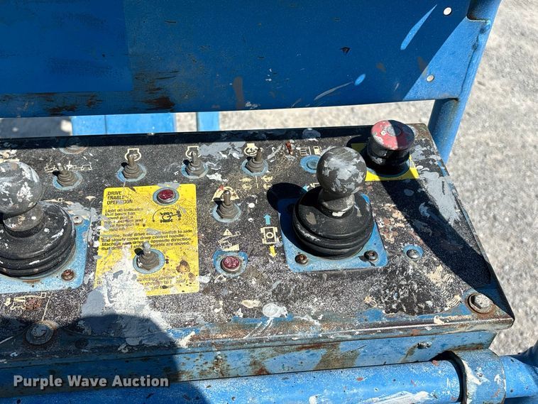 image for item EO4499 2011 Genie Z-45/25J boom lift