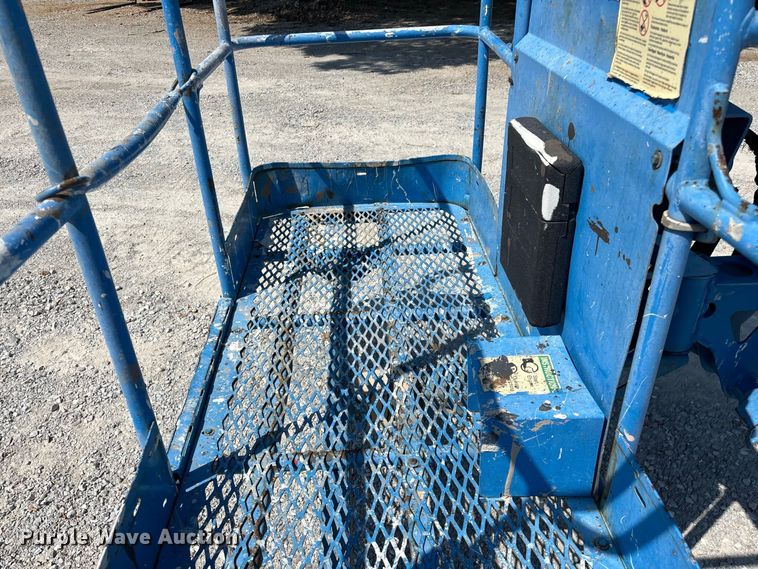 image for item EO4499 2011 Genie Z-45/25J boom lift