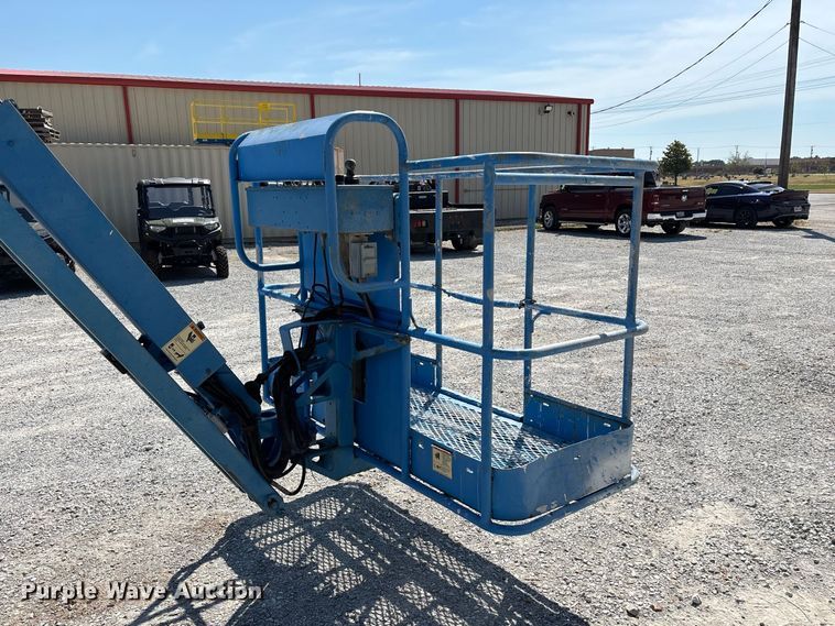 image for item EO4499 2011 Genie Z-45/25J boom lift