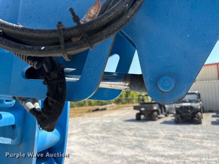 image for item EO4499 2011 Genie Z-45/25J boom lift