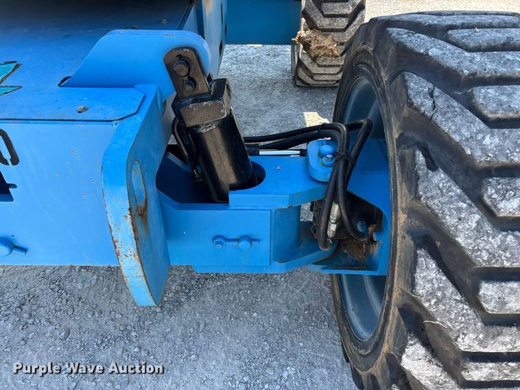 image for item EO4499 2011 Genie Z-45/25J boom lift