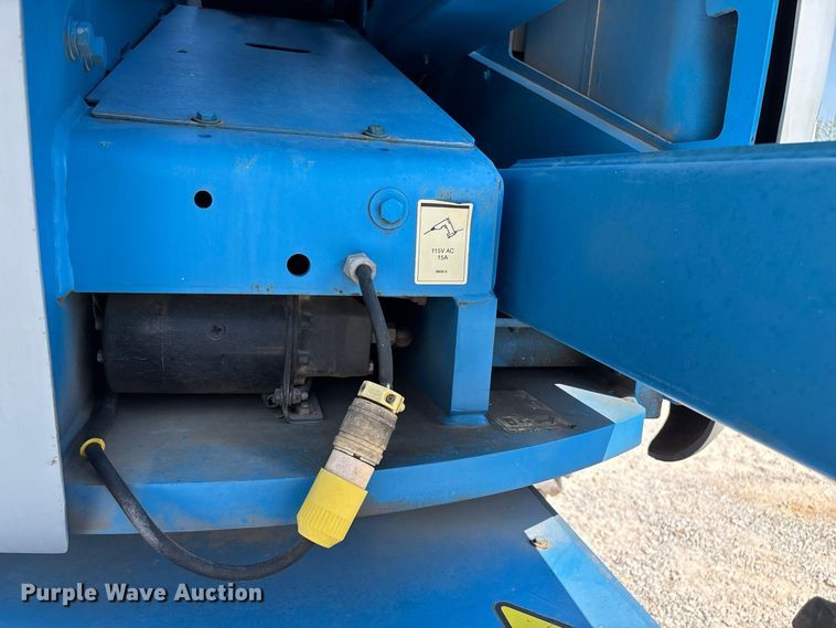 image for item EO4499 2011 Genie Z-45/25J boom lift