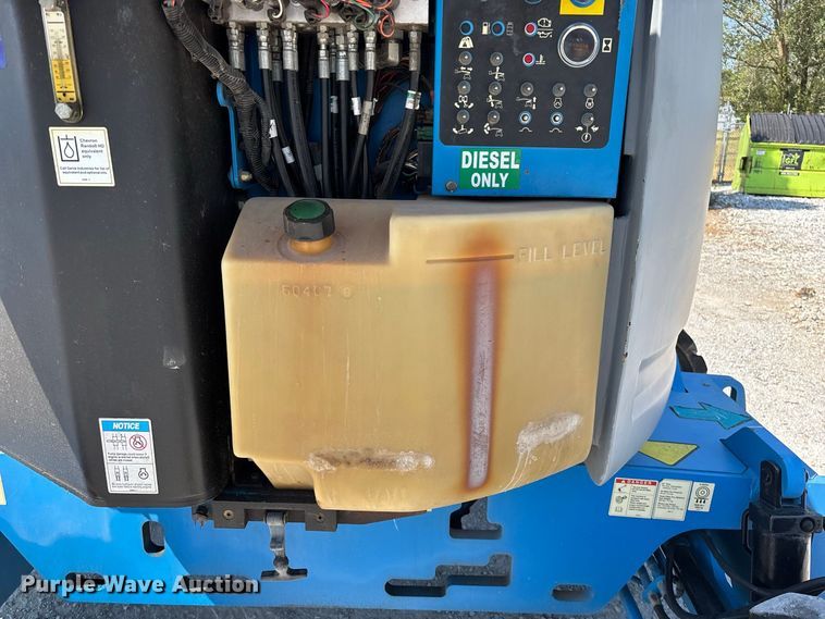 image for item EO4499 2011 Genie Z-45/25J boom lift