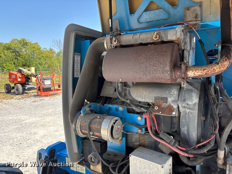 image for item EO4499 2011 Genie Z-45/25J boom lift