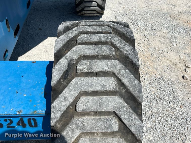 image for item EO4499 2011 Genie Z-45/25J boom lift