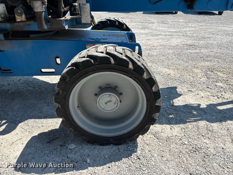 image for item EO4499 2011 Genie Z-45/25J boom lift