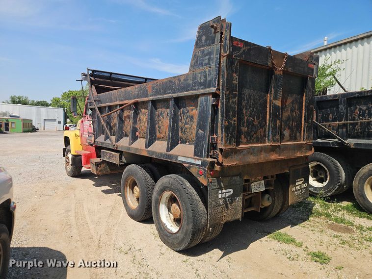 image for item EO7357 1974 Ford L9000 dump truck