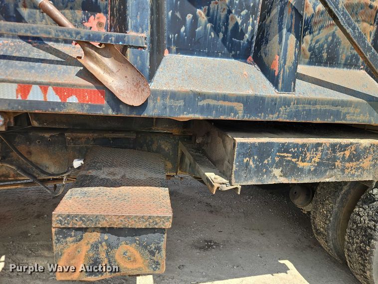 image for item EO7357 1974 Ford L9000 dump truck