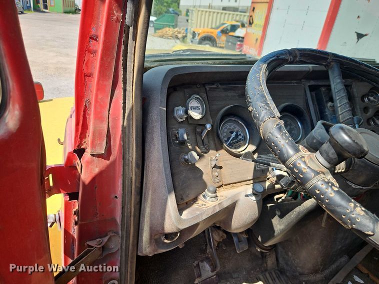 image for item EO7357 1974 Ford L9000 dump truck