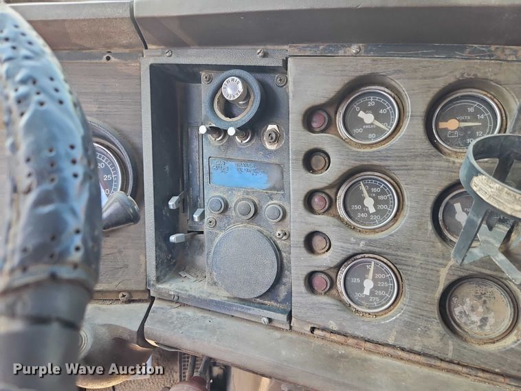 image for item EO7357 1974 Ford L9000 dump truck
