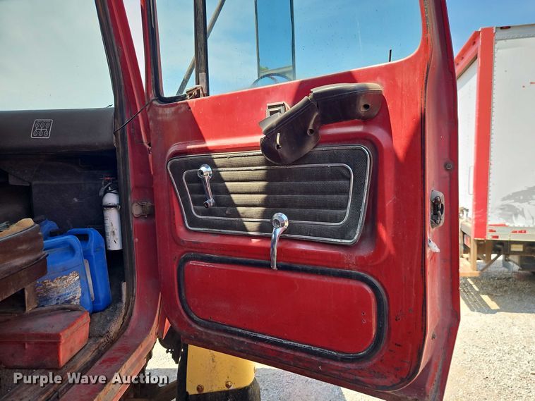 image for item EO7357 1974 Ford L9000 dump truck